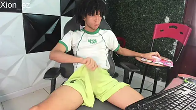 xion ez online show from July 10, 8:11 pm