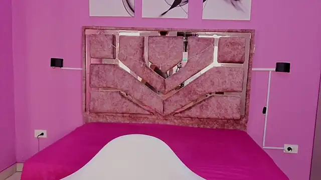 katiaa lovv online show from April 29, 5:30 pm