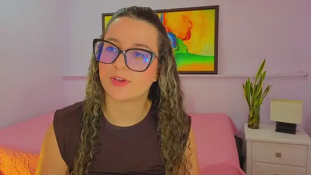 katiaa lovv online show from May 7, 12:32 pm