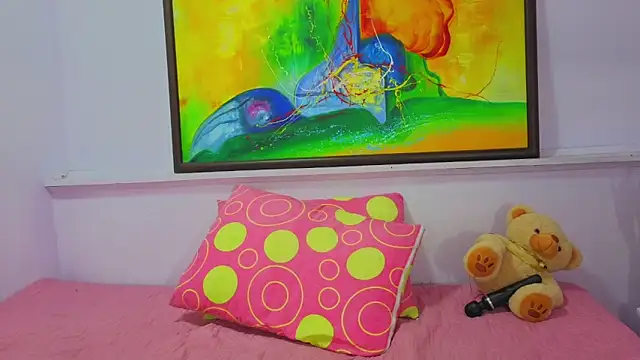 katiaa lovv online show from May 16, 7:56 pm