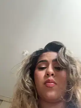 Snapshot of itsdanividarte chatting on October 18, 9:37 pm itsdanividarte online show from October 18, 9:37 pm