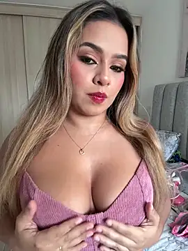 Snapshot of itsdanividarte chatting on February 5, 9:30 pm itsdanividarte online show from February 5, 9:30 pm