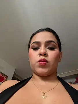 Snapshot of itsdanividarte chatting on February 6, 10:13 pm itsdanividarte online show from February 6, 10:13 pm