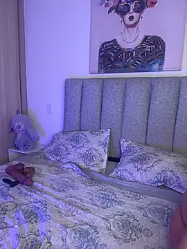 Snapshot of itsdanividarte chatting on March 12, 2:39 am itsdanividarte online show from March 12, 2:39 am