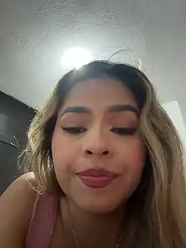 Snapshot of itsdanividarte chatting on April 5, 12:41 am itsdanividarte online show from April 5, 12:41 am