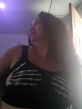 Snapshot of MEYBELLATINA chatting on April 17, 9:18 pm MEYBELLATINA online show from April 17, 9:18 pm