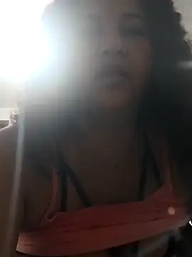 Snapshot of MEYBELLATINA chatting on April 30, 11:42 pm MEYBELLATINA online show from April 30, 11:42 pm