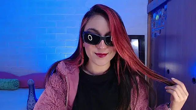 Snapshot of Amy66 chatting on March 3, 12:11 pm Amy66 online show from March 3, 12:11 pm