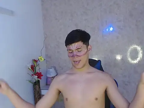 Aaron Foxxx online show from October 24, 1:18 pm