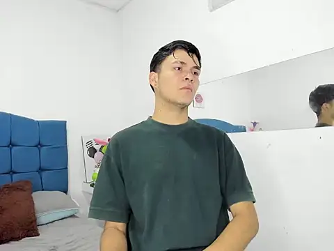 Aaron Foxxx online show from January 15, 1:16 pm