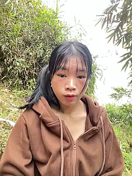 Snapshot of -mayhan11 chatting on February 7, 3:43 am -mayhan11 online show from February 7, 3:43 am