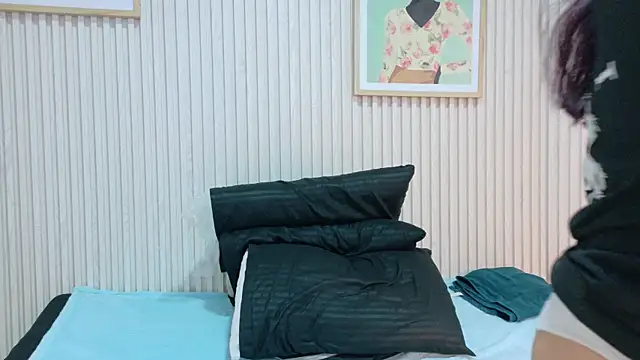 Abrilmirren online show from October 10, 11:09 am