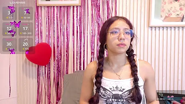 Abrilmirren online show from February 25, 11:20 am