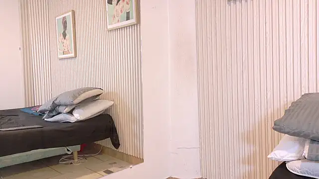 Abrilmirren online show from March 1, 11:12 am