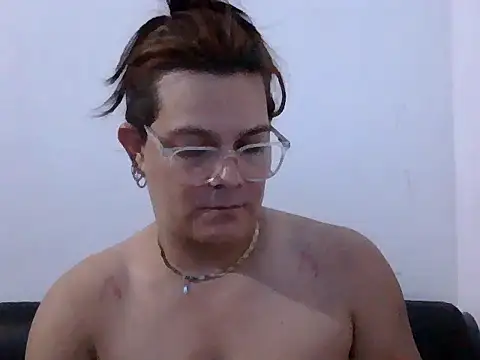 BeauttyFantasy online show from February 18, 6:20 am