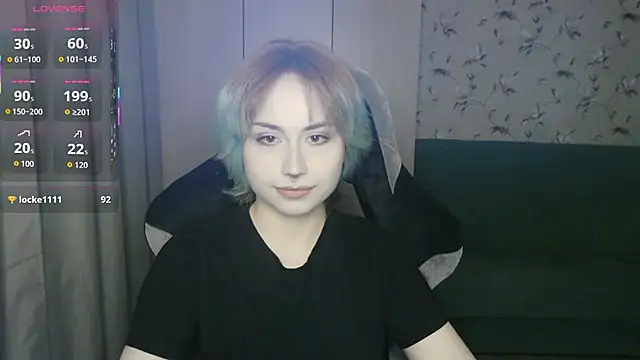 LeisaHopperstad online show from May 11, 4:04 pm