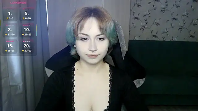 LeisaHopperstad online show from May 15, 12:23 pm