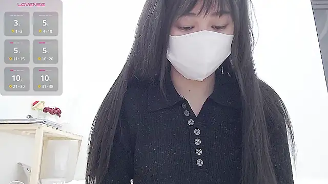 Snapshot of Moj005jp_xo98 chatting on January 6, 7:39 pm Moj005jp xo98 online show from January 6, 7:39 pm