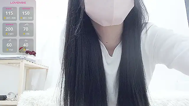 Snapshot of Moj005jp_xo98 chatting on January 8, 6:32 pm Moj005jp xo98 online show from January 8, 6:32 pm