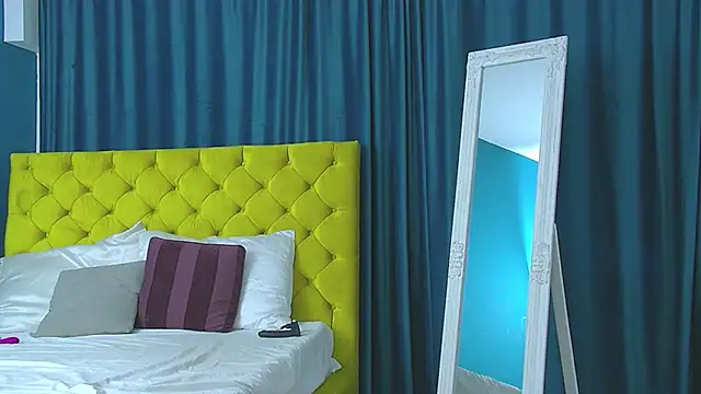 RubyHills online show from October 29, 5:10 am