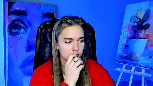 JuneWoods online show from October 19, 8:59 am