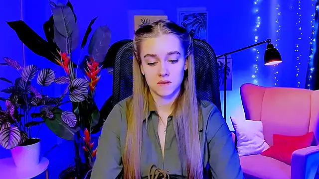 JuneWoods online show from March 3, 7:03 am