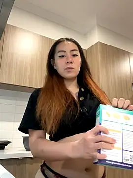 blueburrypie online show from December 4, 1:42 pm