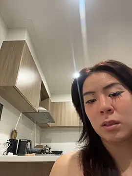 Snapshot of blueburrypie chatting on March 16, 1:59 pm blueburrypie online show from March 16, 1:59 pm