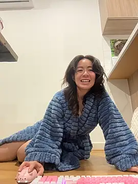 Snapshot of blueburrypie chatting on March 26, 12:55 pm blueburrypie online show from March 26, 12:55 pm