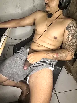 Snapshot of gtzmoreno chatting on March 5, 6:42 am gtzmoreno online show from March 5, 6:42 am