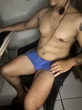 Snapshot of gtzmoreno chatting on March 7, 1:35 am gtzmoreno online show from March 7, 1:35 am