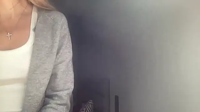 Snapshot of Soul_moon chatting on October 14, 3:24 pm Soul moon online show from October 14, 3:24 pm