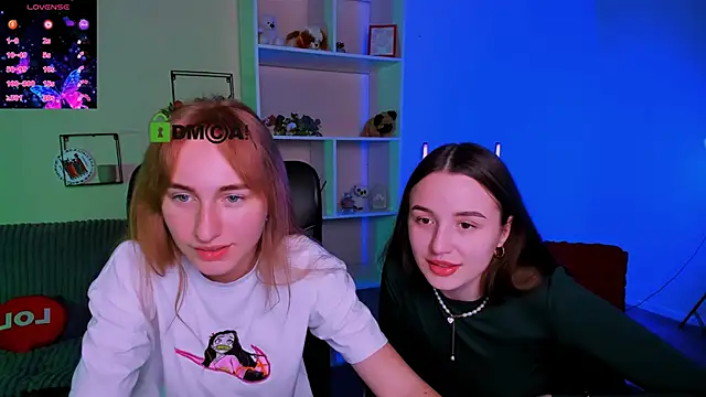 Snapshot of leslie_bird chatting on October 15, 11:43 am leslie bird online show from October 15, 11:43 am