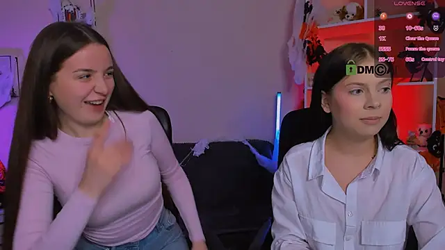 Snapshot of leslie_bird chatting on October 29, 12:40 pm leslie bird online show from October 29, 12:40 pm