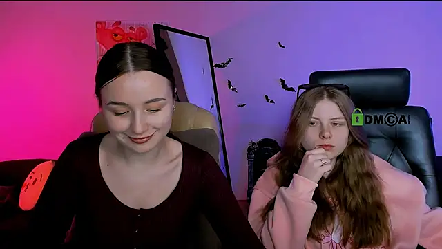 Snapshot of leslie_bird chatting on November 5, 12:27 pm leslie bird online show from November 5, 12:27 pm