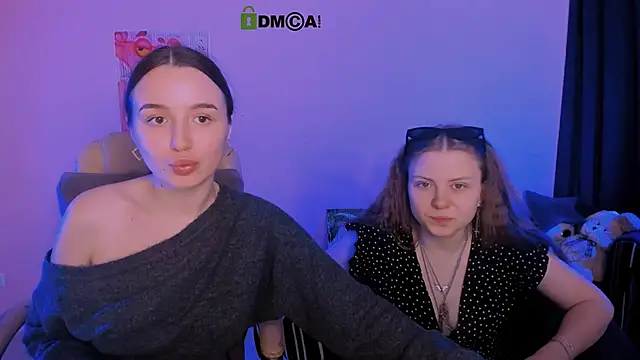 Snapshot of leslie_bird chatting on November 12, 1:22 pm leslie bird online show from November 12, 1:22 pm