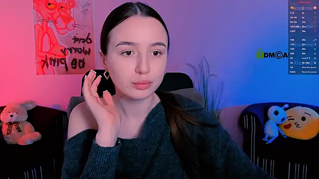 Snapshot of leslie_bird chatting on November 23, 9:53 am leslie bird online show from November 23, 9:53 am