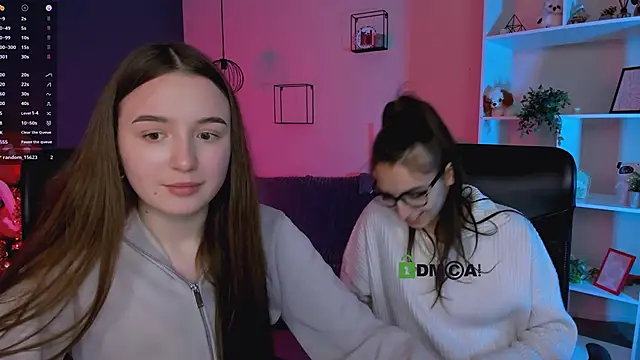 Snapshot of leslie_bird chatting on January 16, 11:14 am leslie bird online show from January 16, 11:14 am