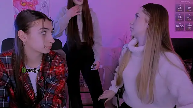 Snapshot of leslie_bird chatting on January 19, 9:46 am leslie bird online show from January 19, 9:46 am