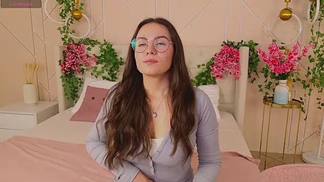 Snapshot of GabiBatista chatting on September 28, 5:02 am GabiBatista online show from September 28, 5:02 am