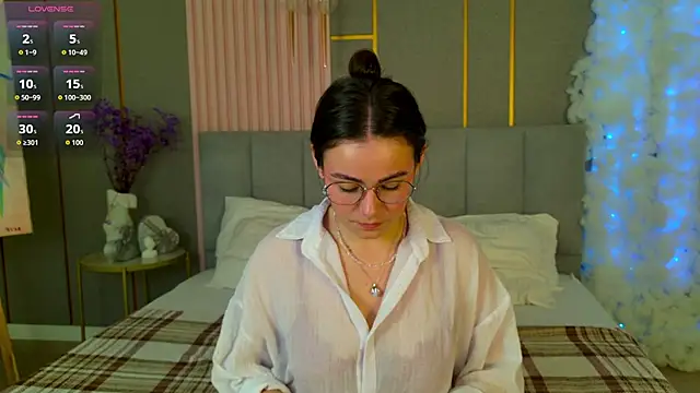 Snapshot of GabiBatista chatting on February 5, 5:12 am GabiBatista online show from February 5, 5:12 am