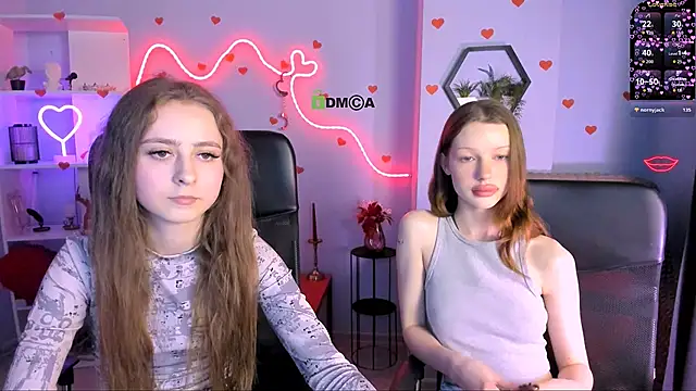 Snapshot of rebecca_smile chatting on April 18, 7:18 pm rebecca smile online show from April 18, 7:18 pm