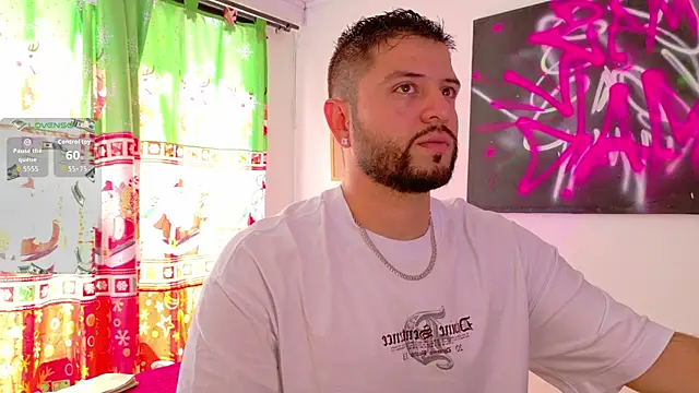 Snapshot of TomSloam chatting on January 6, 3:49 pm TomSloam online show from January 6, 3:49 pm