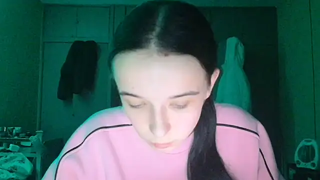 Snapshot of Emilia_Light chatting on November 30, 3:49 pm Emilia Light online show from November 30, 3:49 pm