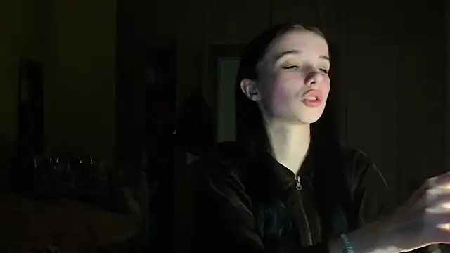 Emilia Light online show from March 29, 6:30 pm