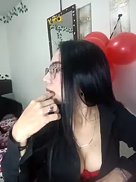 YaraDuartee online show from February 25, 1:48 am