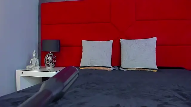 ashlye collins online show from October 9, 2:15 pm