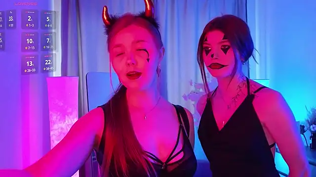 Snapshot of TwixieGuo chatting on October 31, 10:49 am TwixieGuo online show from October 31, 10:49 am