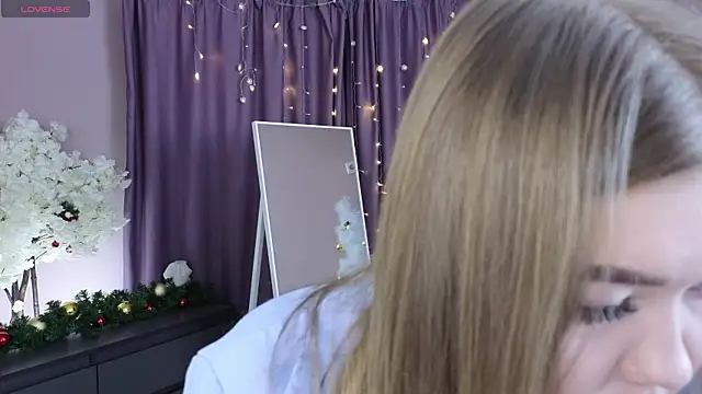 Snapshot of TwixieGuo chatting on January 10, 10:28 am TwixieGuo online show from January 10, 10:28 am