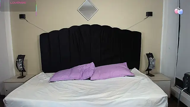 GabySweett  online show from December 5, 7:32 pm